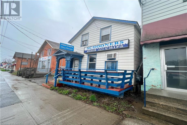 72 PICTON MAIN Street, Picton