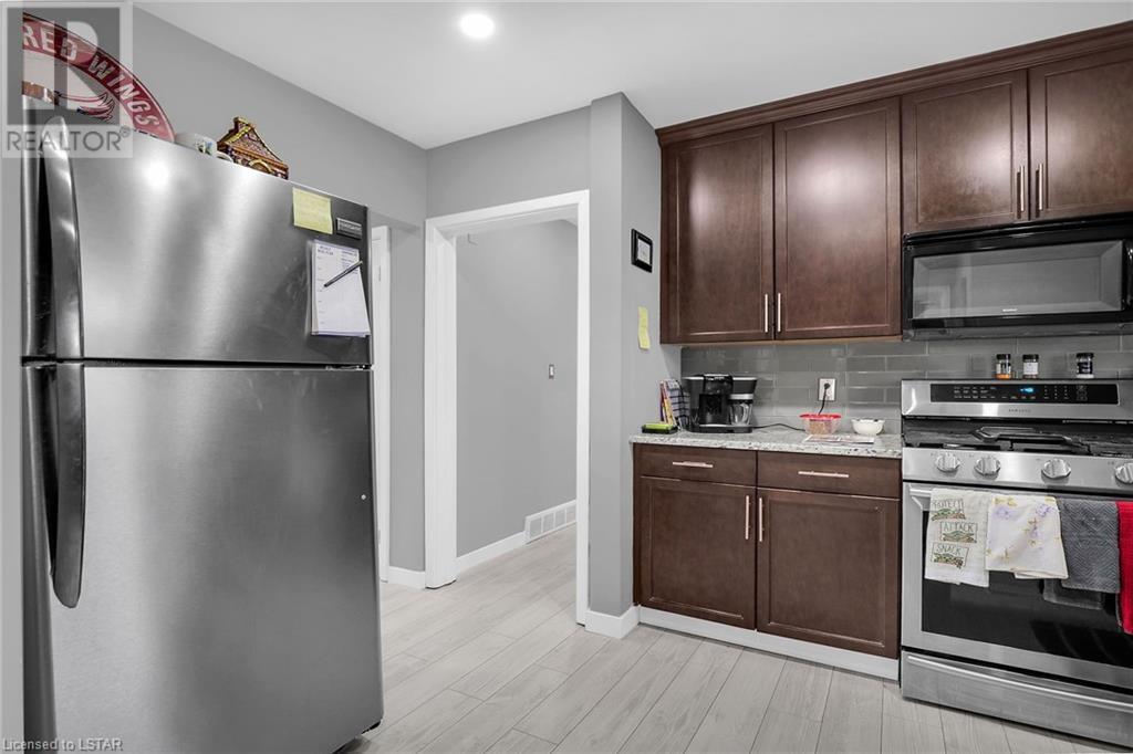 Listing 40412411 - Large Photo # 11