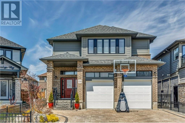 206 CARRIAGE Way S, Waterloo