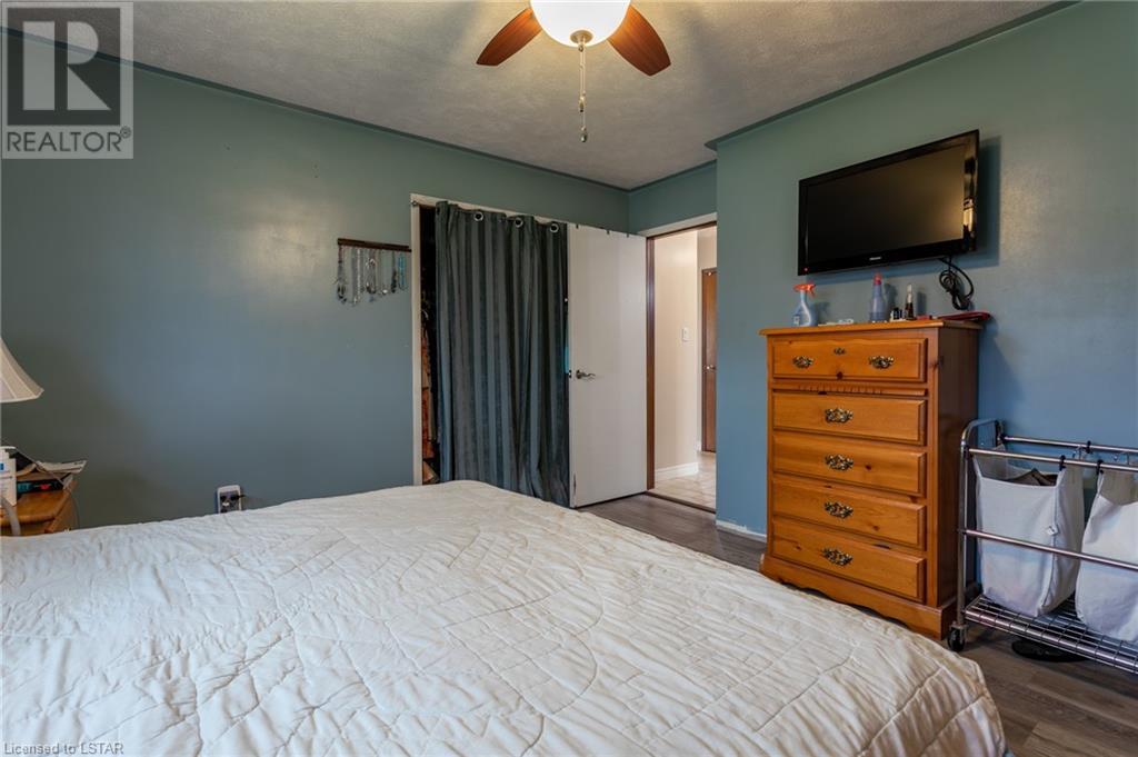 Listing 40413181 - Large Photo # 18