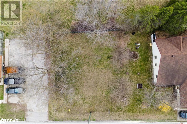 96 KING Street, Essa
