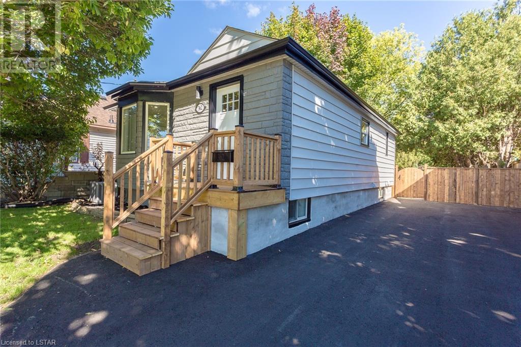 Listing 40413399 - Large Photo # 4