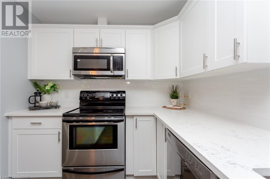 Listing 40413399 - Large Photo # 16