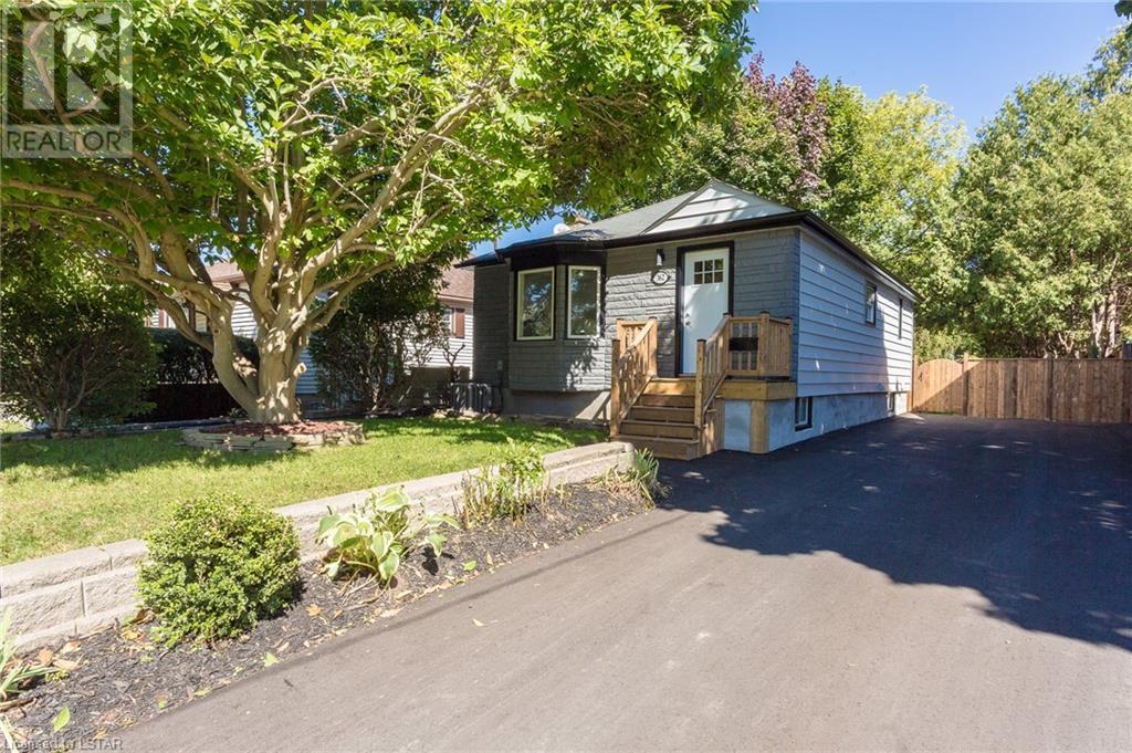 Listing 40413399 - Large Photo # 1