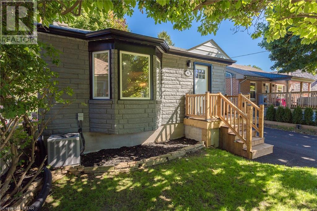 Listing 40413399 - Large Photo # 3