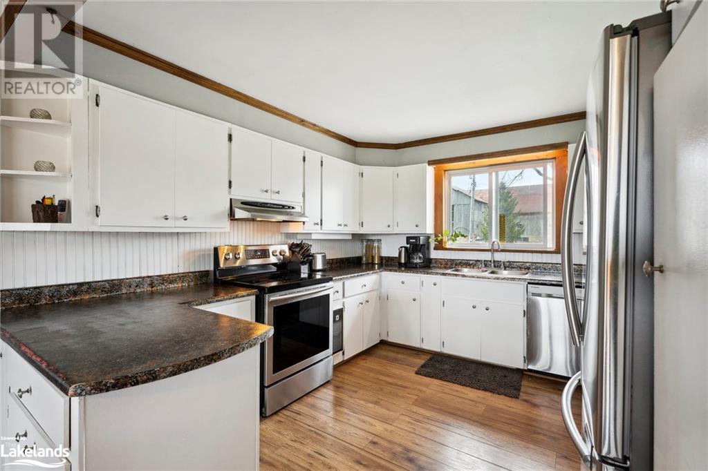 Listing 40413584 - Large Photo # 13
