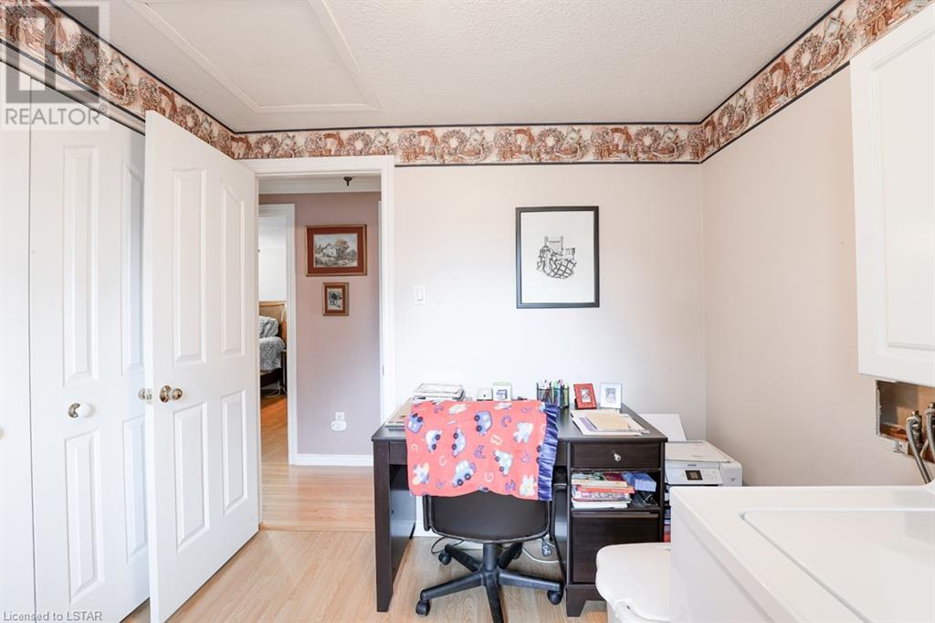 Listing 40413671 - Large Photo # 26