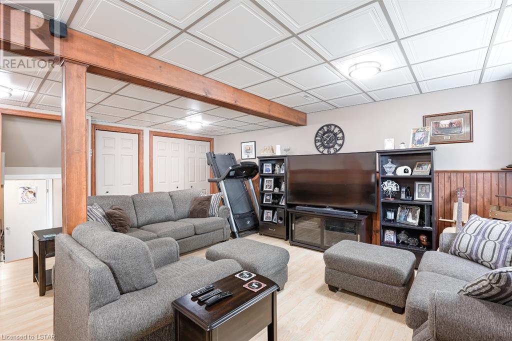 Listing 40413671 - Large Photo # 36