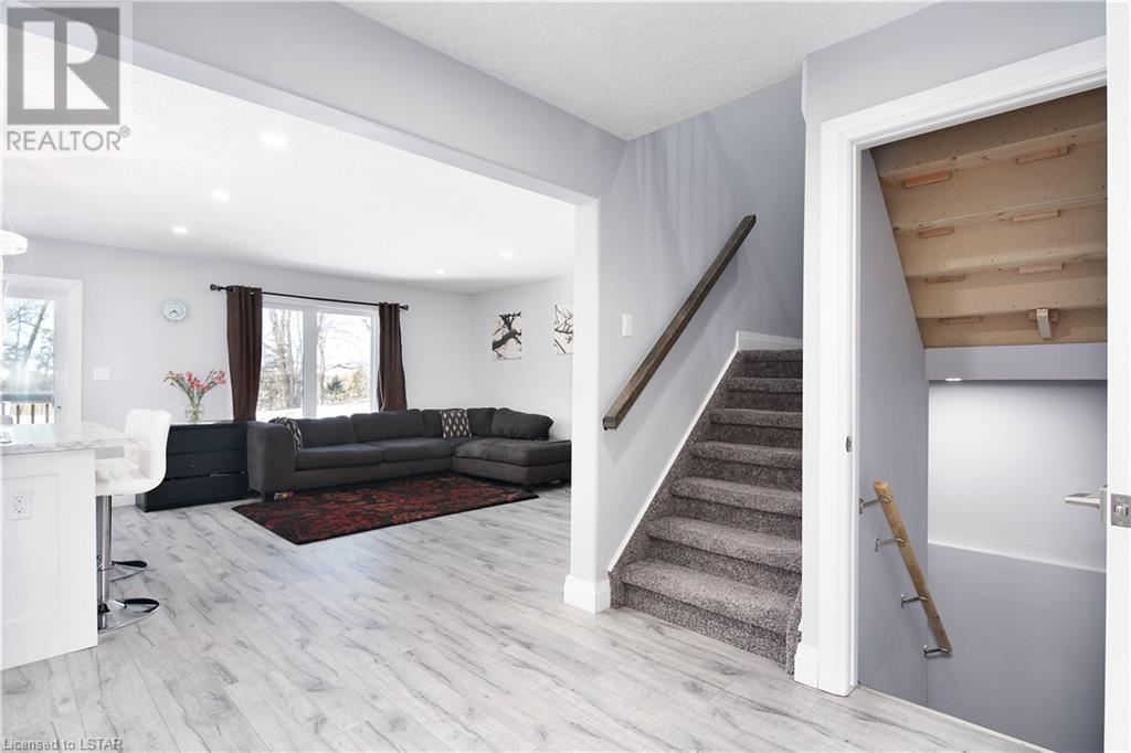 Listing 40413873 - Large Photo # 4