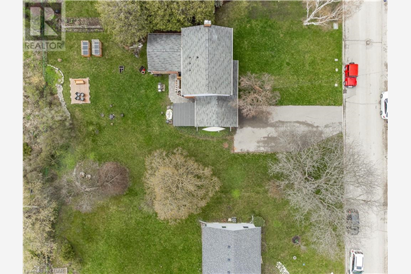 8 LOCKYER Road, Guelph