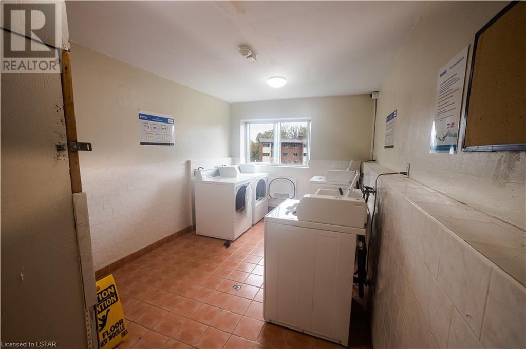 Listing 40414115 - Large Photo # 17