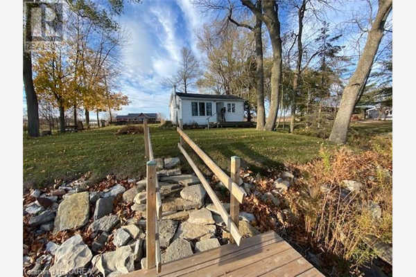 1070 HOWE ISLAND Drive, Howe Island