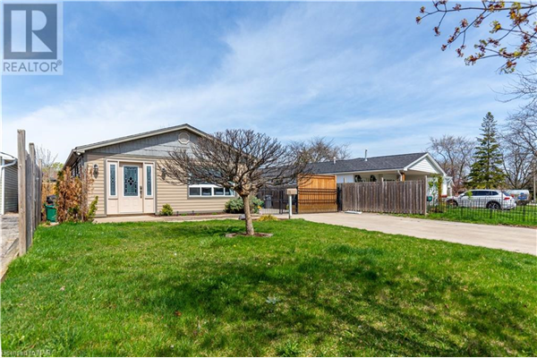 21 LANARK Crescent, St. Catharines