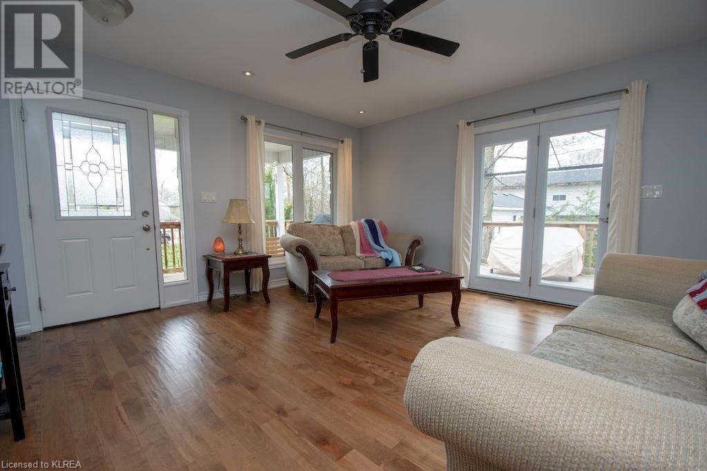 Listing 40415130 - Large Photo # 7