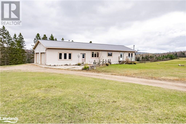 22 KENT Road, Burks Falls