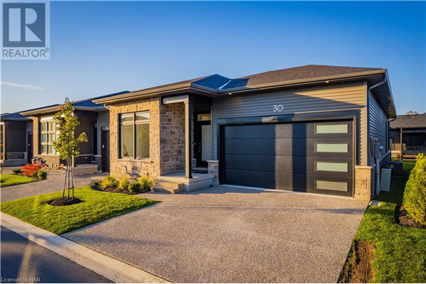 8974 WILLOUGHBY Drive Unit# 30, Niagara Falls