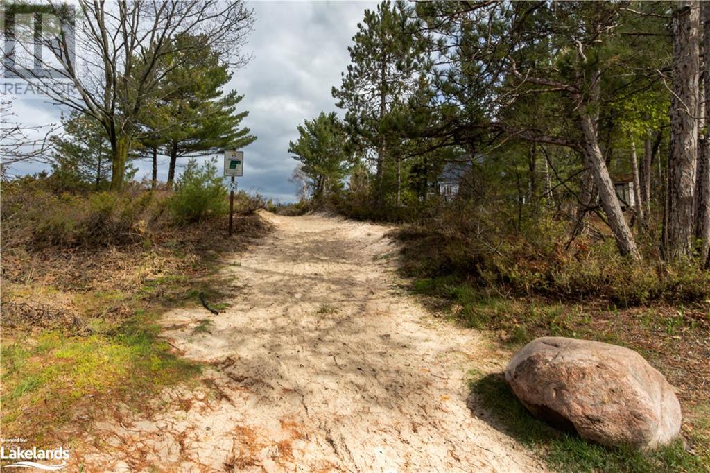 Listing 40416002 - Large Photo # 33