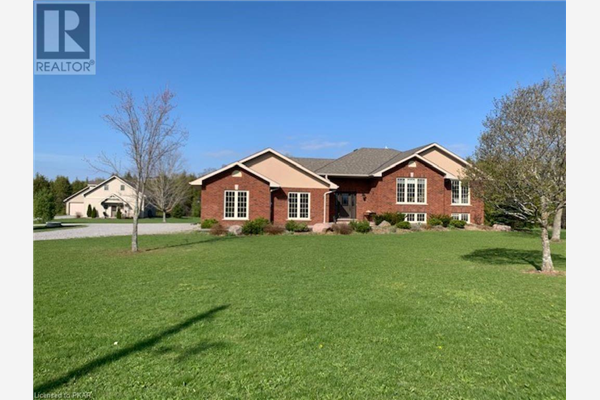 1240 CENTRE Line, Selwyn