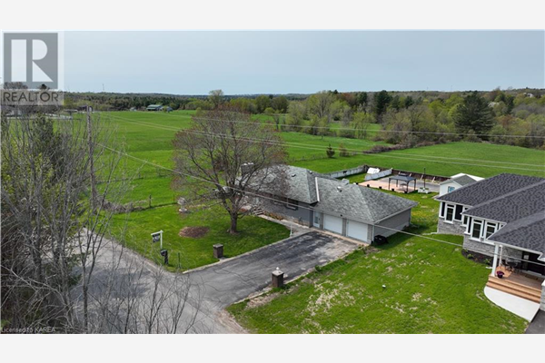 2153 MCKENDRY Road, Glenburnie