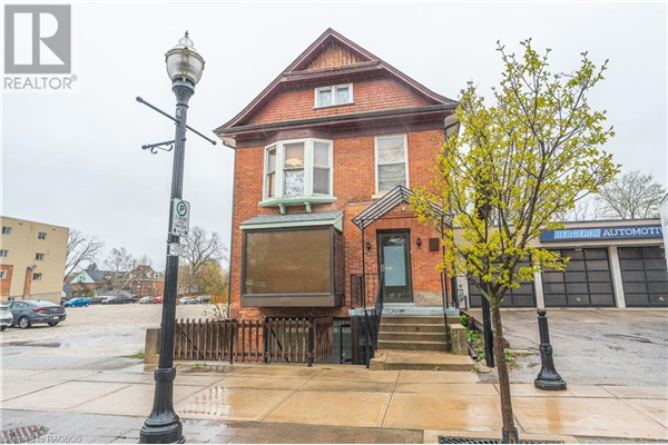 715 2ND Avenue E, Owen Sound