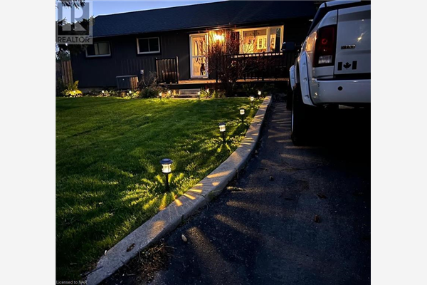 111 BYRON Avenue, Stoney Creek