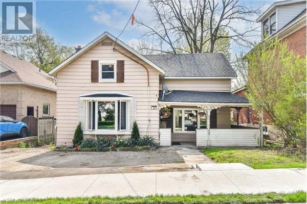 337 WESTMINSTER Drive N, Cambridge