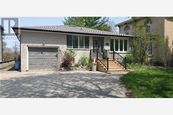 343 PEEL Street, New Hamburg