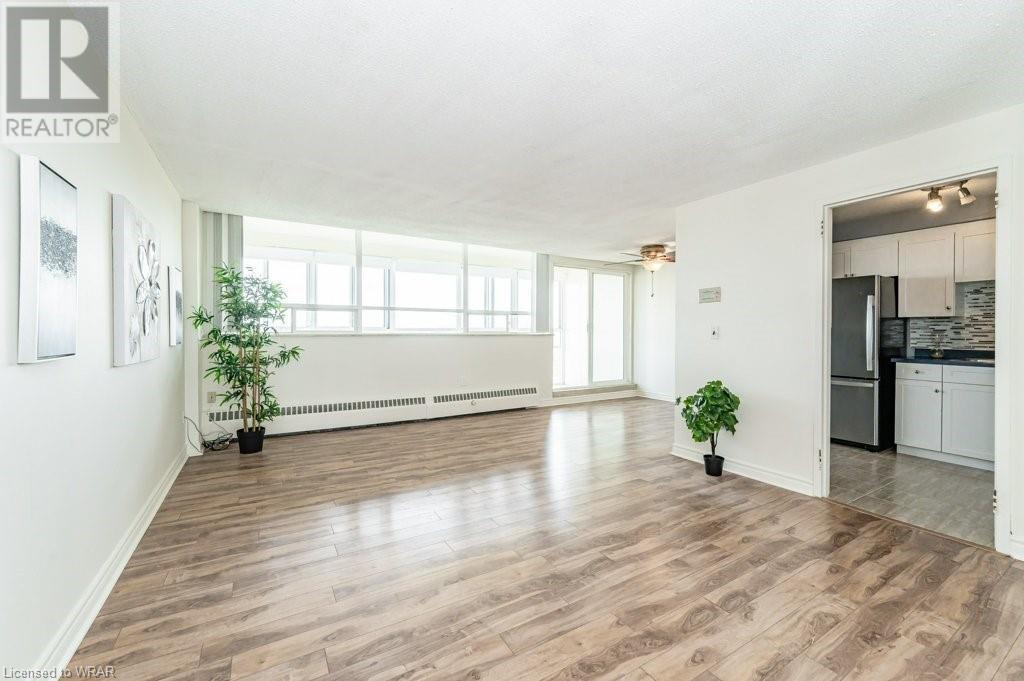 Listing 40417689 - Large Photo # 7