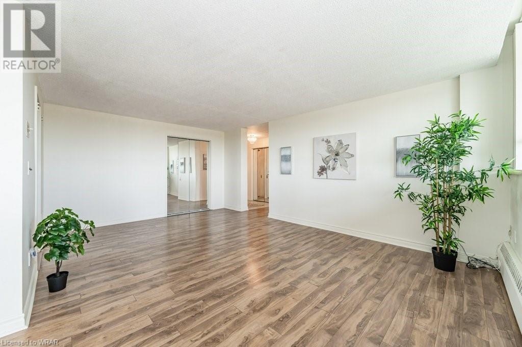 Listing 40417689 - Large Photo # 10