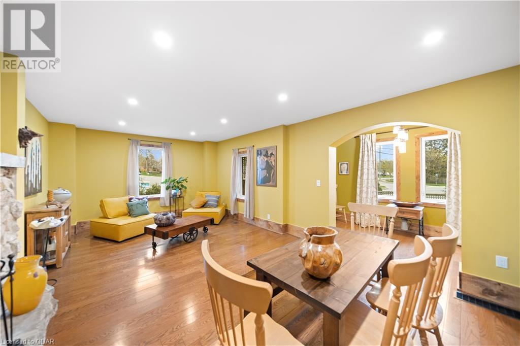 Listing 40417706 - Large Photo # 7