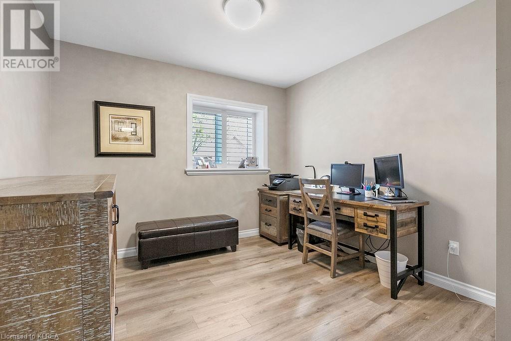 Listing 40417886 - Large Photo # 24