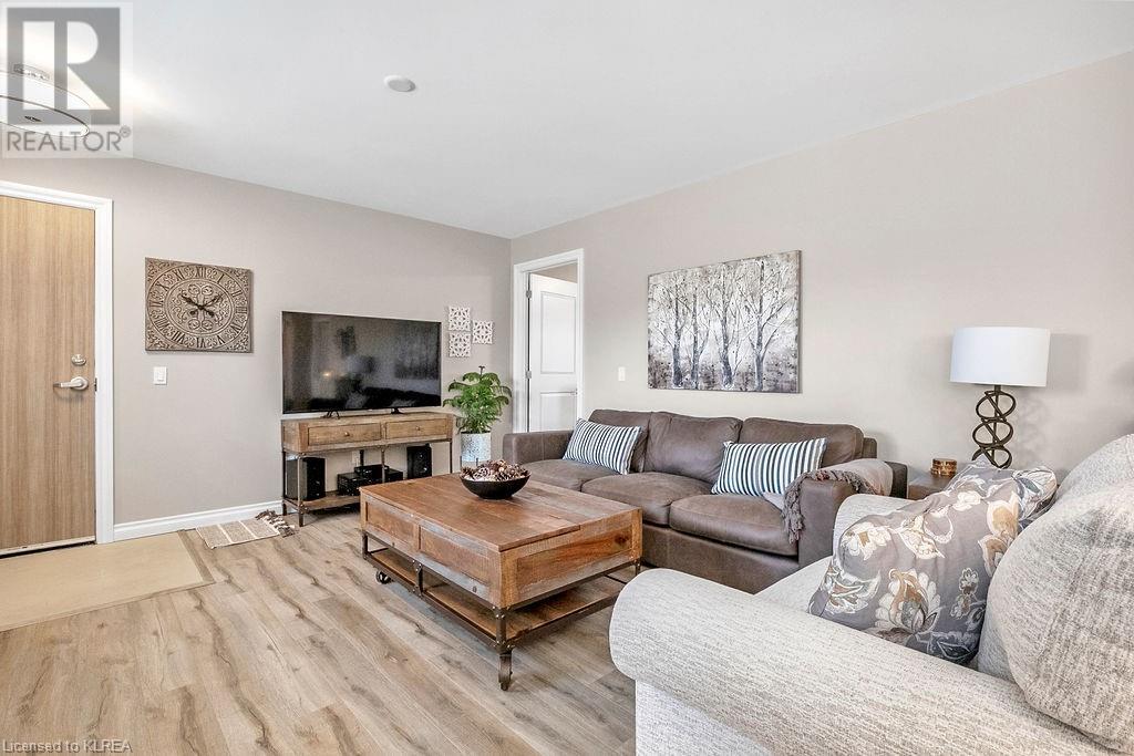 Listing 40417886 - Large Photo # 9