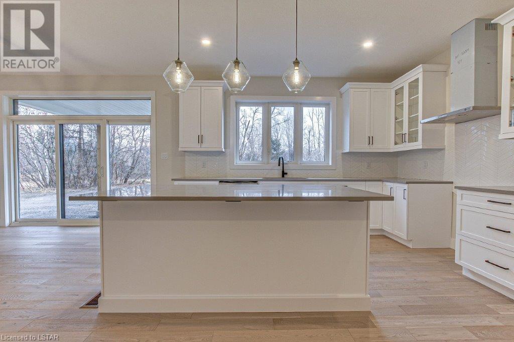 Listing 40417892 - Large Photo # 18