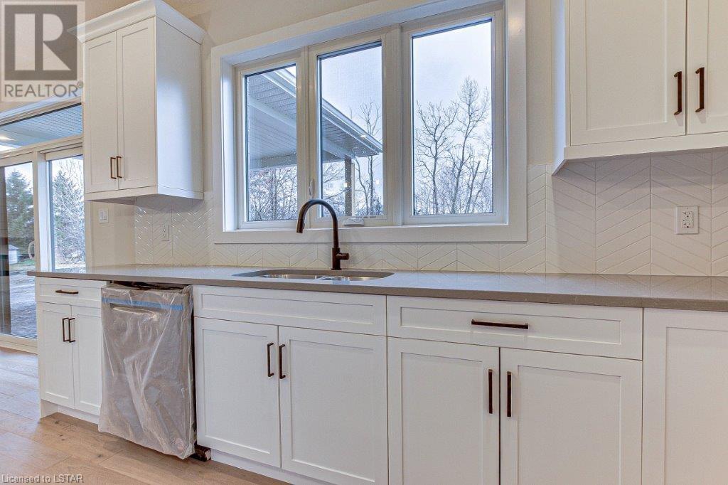 Listing 40417892 - Large Photo # 13
