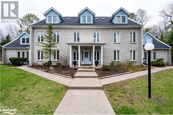 3 WASAGA WOODS Circle Unit# 8, Wasaga Beach