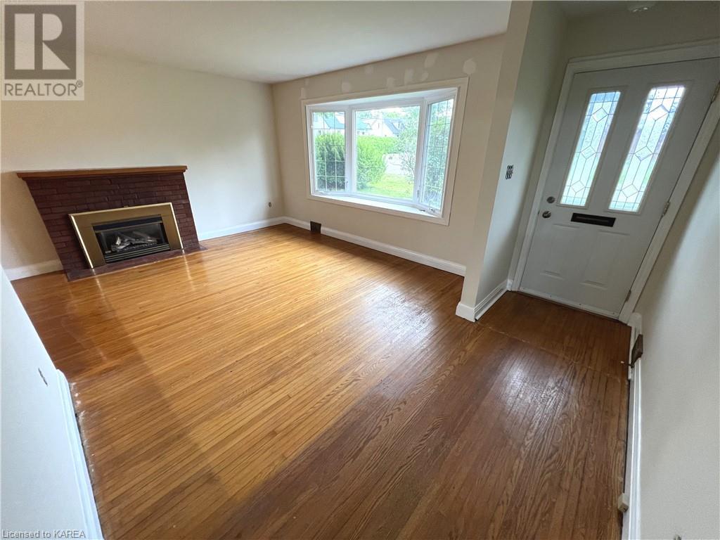 Listing 40418586 - Large Photo # 7
