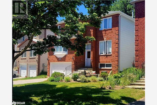 26 MOORE Place, Barrie