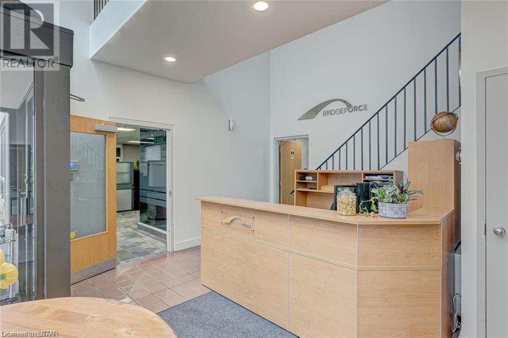 1785 WONDERLAND Road N Unit# C