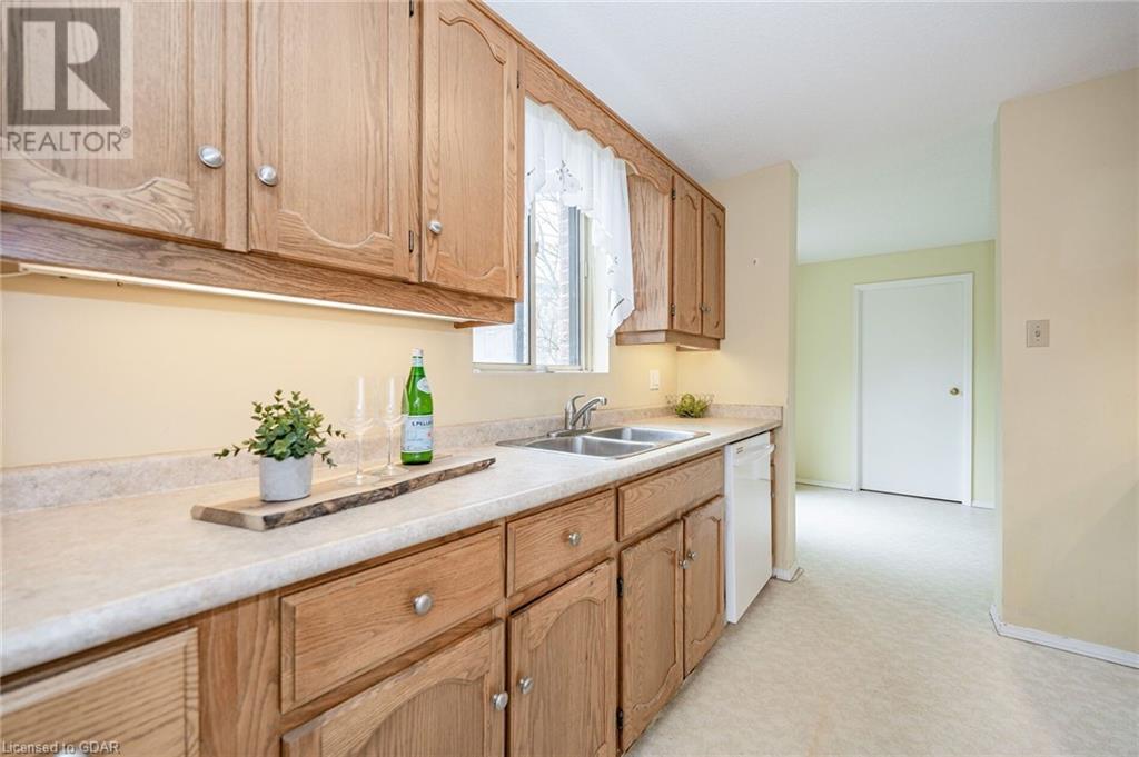 Listing 40418887 - Large Photo # 6