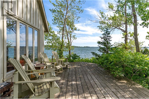 2 LYONS Island, Prince Edward County