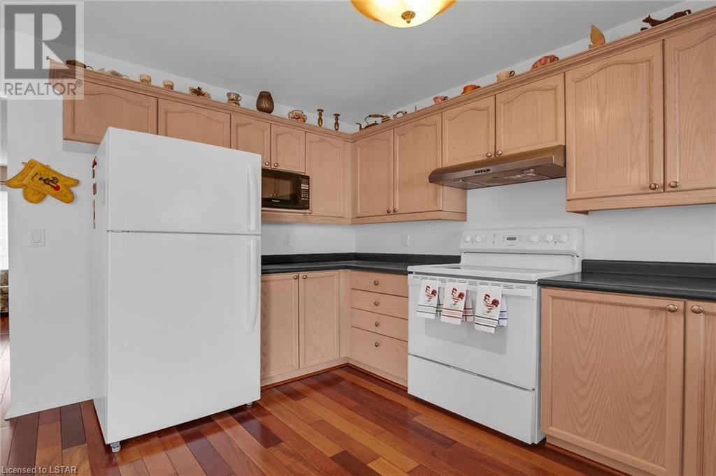 Listing 40419035 - Large Photo # 16