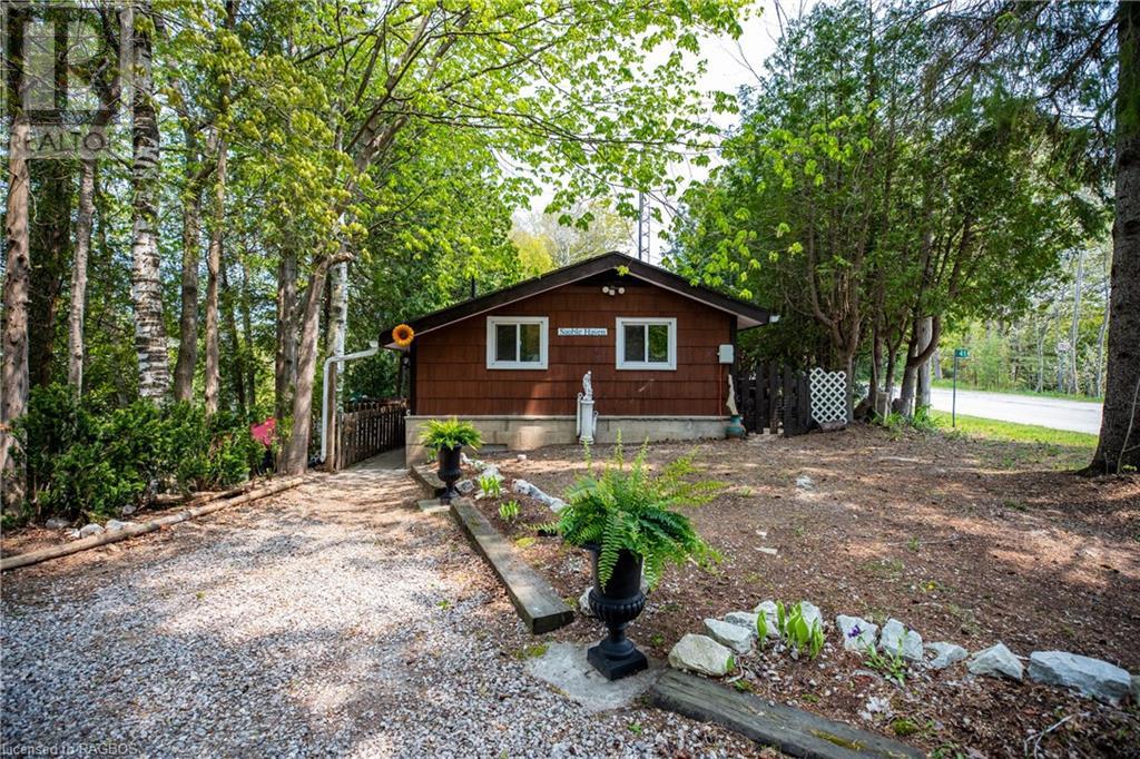 41 JEWEL BRIDGE Road, Sauble Beach