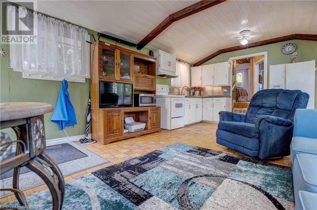 41 JEWEL BRIDGE Road, Sauble Beach