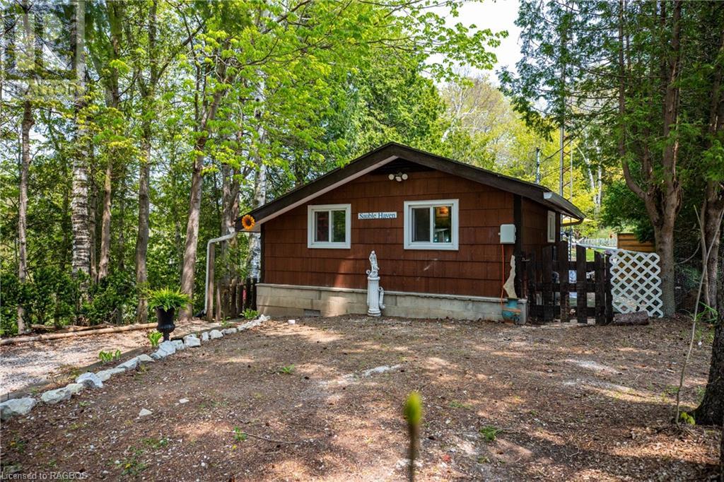 41 JEWEL BRIDGE Road, Sauble Beach