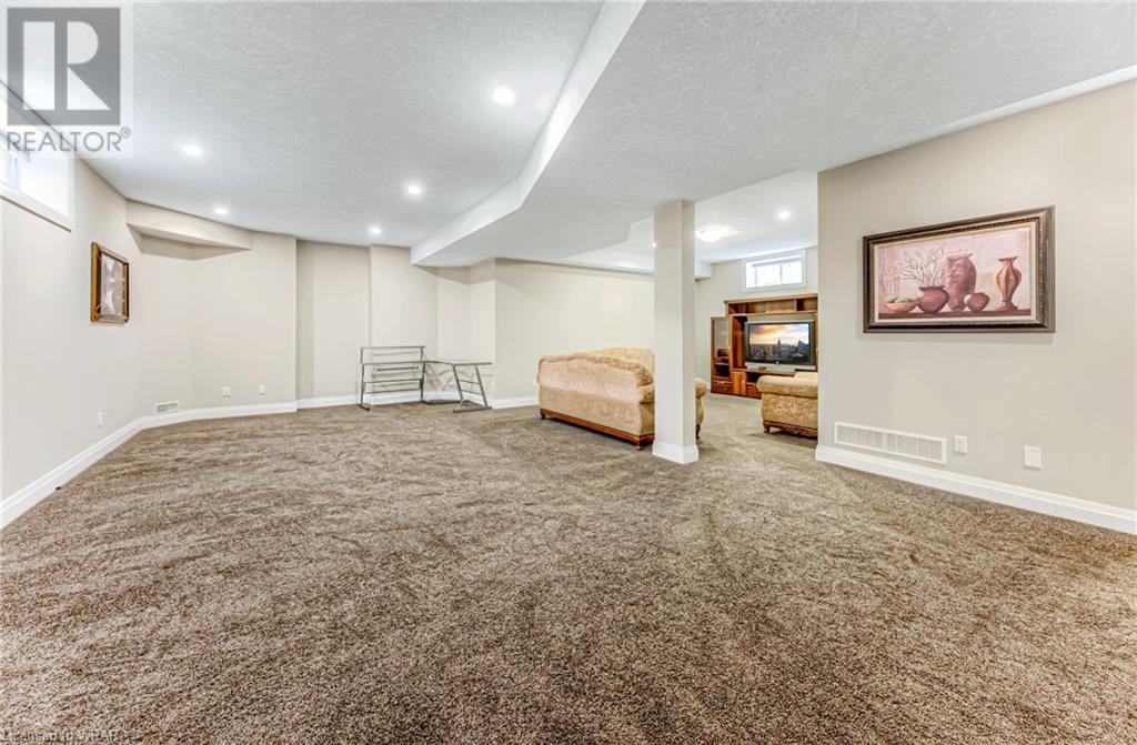 Listing 40419119 - Large Photo # 34