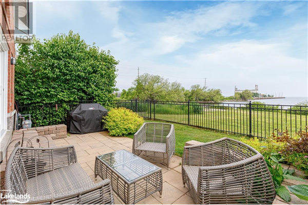 5 WATERSIDE Lane, Collingwood