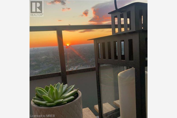 30 SHORE BREEZE Drive Unit# 6011, Toronto