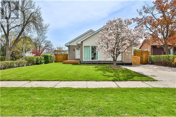 144 MANSFIELD Drive, Oakville