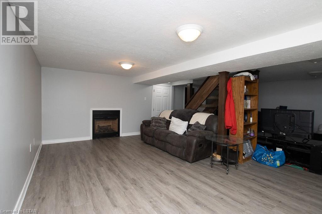 Listing 40419920 - Large Photo # 24
