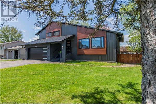 11 JESSIE Drive, Perth